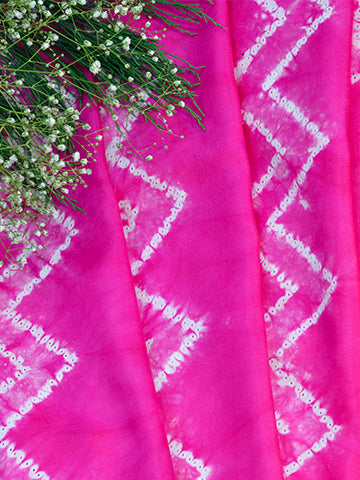 Hot pink zigzag 2liners