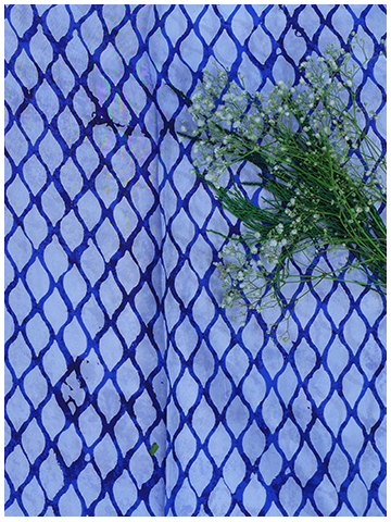 INDIGO DIAMOND SHAPED BLOCK PRINT